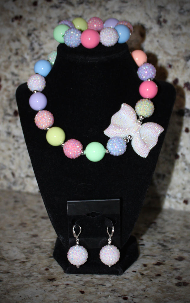 Pink and Gold Bow Necklace/ Bracelet set with gold and pink beads for –  AK's Hidden Gems